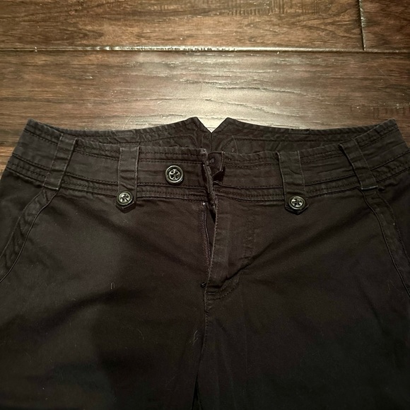 Women’s a.n.a. Petite Bermuda Shorts - Picture 2 of 5